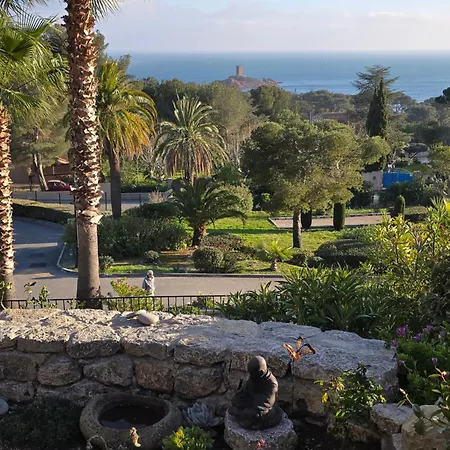 Holiday home Perle D'or Vue Mer Saint-Raphael (Var)